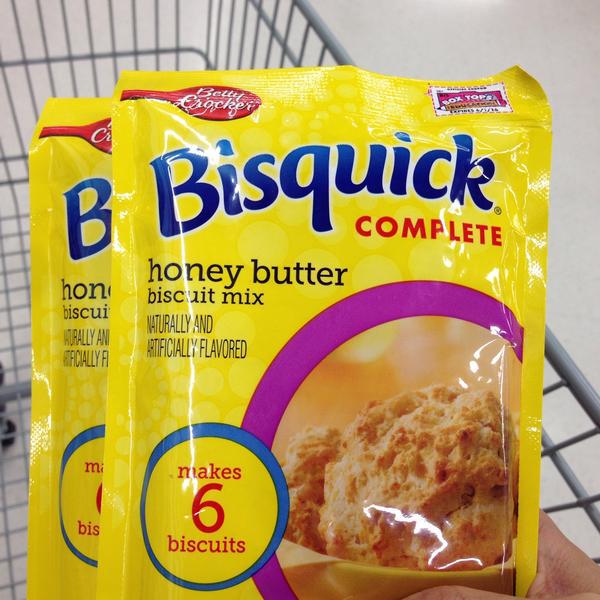 Photo taken at 이마트 (E-Mart) by Tony K. on 12/15/2014-庆尚北道浦项北区188易买得超市 Photo taken at 이마트 (E-Mart) by Tony K. on 12/15/2014