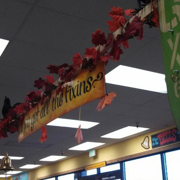 Photo taken at Trader Joe's by Shereen R. on 11/24/2013-奥勒冈比弗顿西南比佛顿希尔斯代尔高速公路11753 (申银万国朗伯德大街) Photo taken at Trader Joe's by Shereen R. on 11/24/2013