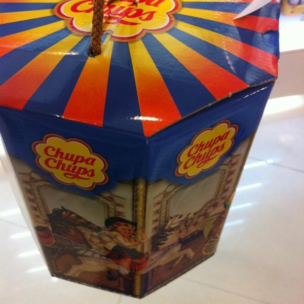 Photo taken at OLIVE YOUNG by Esslin h. on 3/13/2012-首尔钟路区世宗路161号 OliveYoung美妆店 Photo taken at OLIVE YOUNG by Esslin h. on 3/13/2012