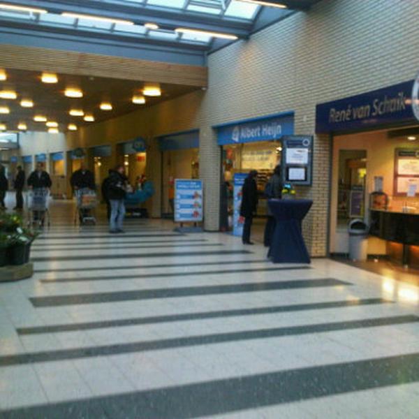 Photo taken at Albert Heijn by Barry M. on 2/24/2011-荷兰南荷兰省鹿特丹米亚万埃及佩伦广场89号 Photo taken at Albert Heijn by Barry M. on 2/24/2011