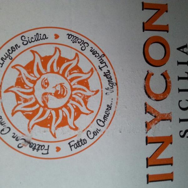 Photo taken at Gall & Gall by Dennis F. on 12/24/2014