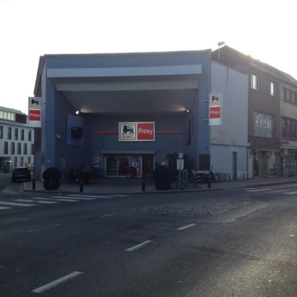 Photo taken at Proxy Delhaize by Nico P. on 11/20/2011