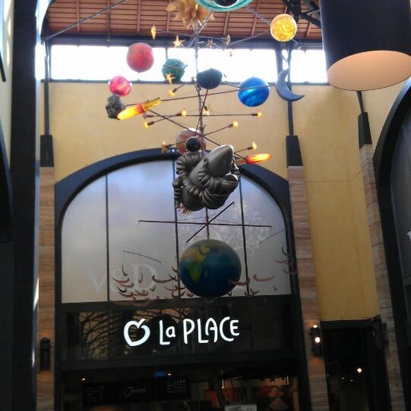 Photo taken at De Tuinen by Myra C. on 7/5/2013-荷兰南荷兰省纳尔德维克荷兰皇家花园店 Photo taken at De Tuinen by Myra C. on 7/5/2013