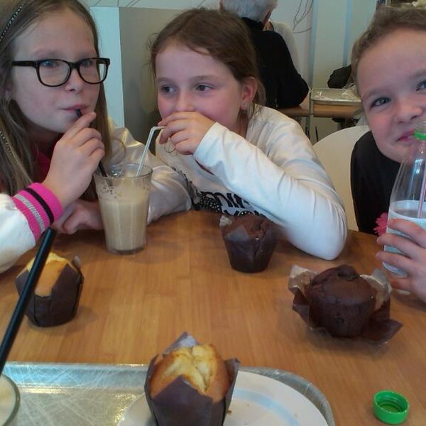 Photo taken at HEMA by Wil W. on 10/19/2013-荷兰北布拉班特省范肯斯沃德安多芬路22号 Photo taken at HEMA by Wil W. on 10/19/2013