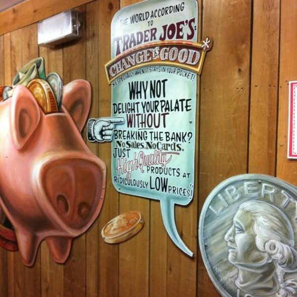 Photo taken at Trader Joe's by Jrome H. on 12/14/2011-麻萨诸塞州哈德利枫木街375号 Photo taken at Trader Joe's by Jrome H. on 12/14/2011