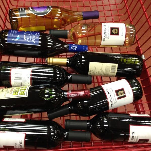 Photo taken at Trader Joe's by Rosie T. on 11/24/2012-佐治亚州亚特兰大梦露博士东北931(在第八街东北) Photo taken at Trader Joe's by Rosie T. on 11/24/2012