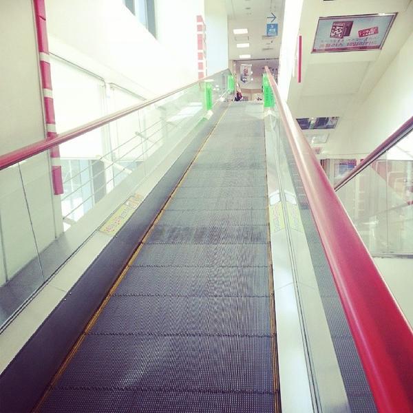 Photo taken at 홈플러스 (Home plus) by SuYoung J. on 1/4/2014-釜山市海云台区Centum东路6号(Centum City店) Photo taken at 홈플러스 (Home plus) by SuYoung J. on 1/4/2014