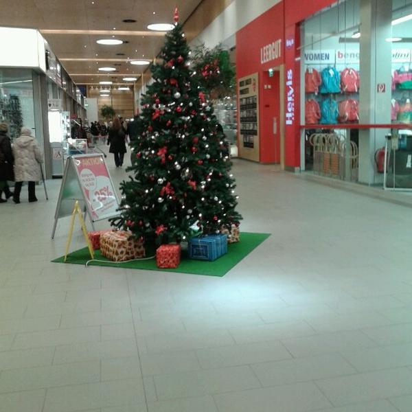 Photo taken at INTERSPAR by alexandra g. on 12/17/2012-奥地利克恩顿州克拉根福 Photo taken at INTERSPAR by alexandra g. on 12/17/2012