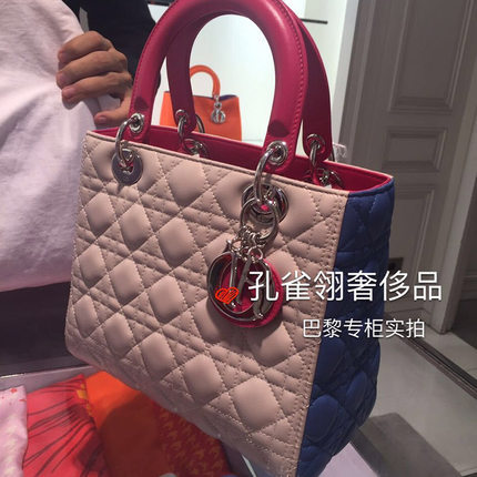 Dior迪奥dior女包15新款时尚百搭气质拼色经典藤格纹手提包D23456 Dior迪奥dior女包15新款时尚百搭气质拼色经典藤格纹手提包D23456