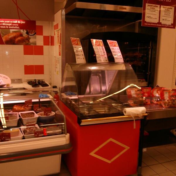 Photo taken at Carrefour by s a. on 10/20/2013