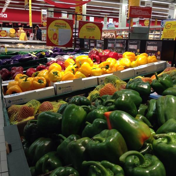 Photo taken at Auchan by Jamba t. on 3/10/2014-意大利伦巴第马扎诺阿尔西德加斯派瑞路6 Photo taken at Auchan by Jamba t. on 3/10/2014