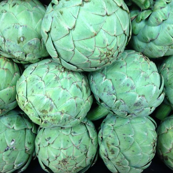 Photo taken at Trader Joe's by Elle B. on 5/30/2013-美国弗吉尼亚州莱斯顿拜伦卡梅隆大道11985 Photo taken at Trader Joe's by Elle B. on 5/30/2013