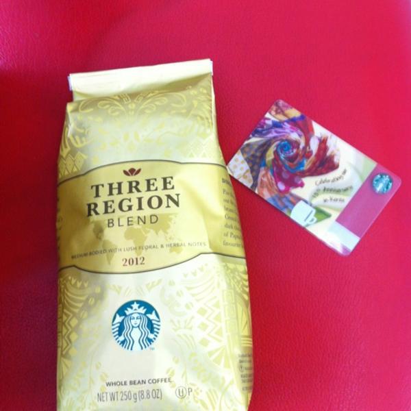 Photo taken at 이마트 트레이더스 (e-mart Traders) by 星熙 on 7/2/2012-釜山广域市釜山镇区81易买得超市 Photo taken at 이마트 트레이더스 (e-mart Traders) by 星熙 on 7/2/2012