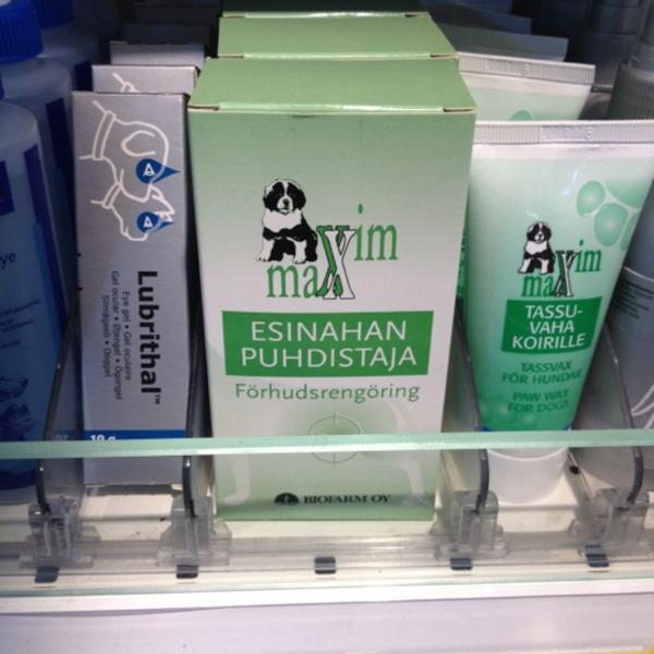 Photo taken at Yliopiston Apteekki by Scott H. on 3/13/2012