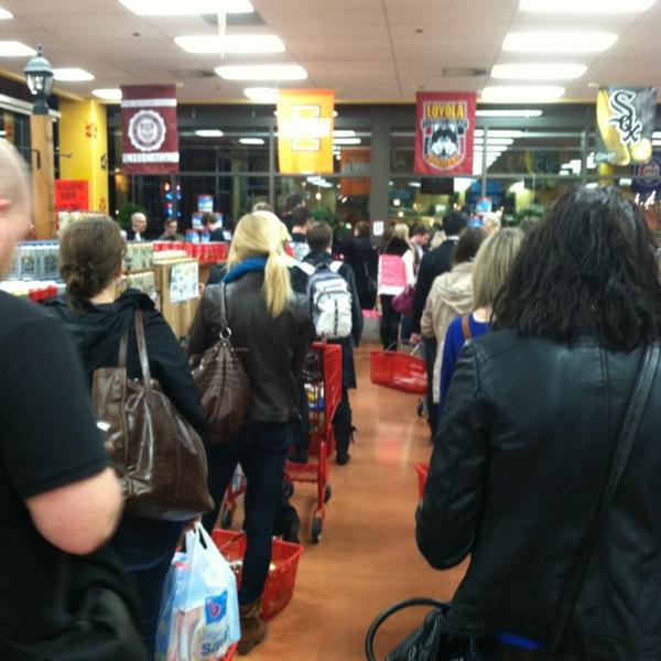 Photo taken at Trader Joe's by Amber K. on 12/4/2012-伊利诺州芝加哥市戴弗西园路667号 Photo taken at Trader Joe's by Amber K. on 12/4/2012