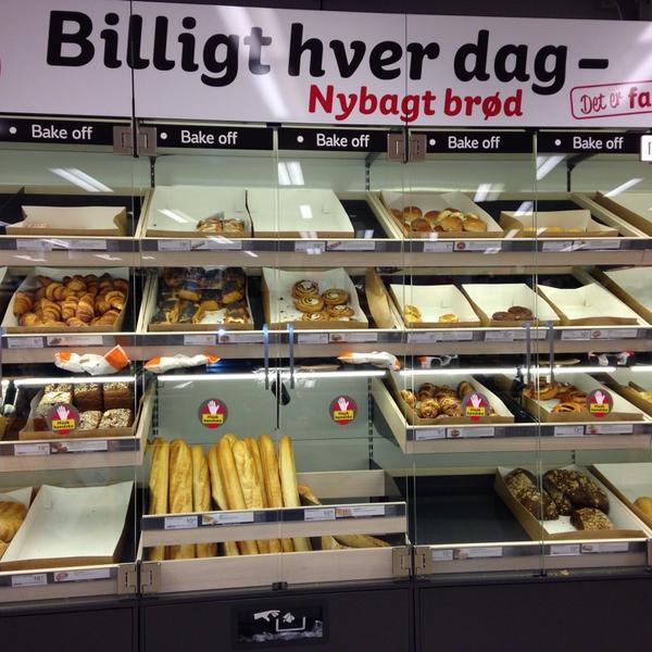 Photo taken at Fakta by Narcis on 3/28/2014