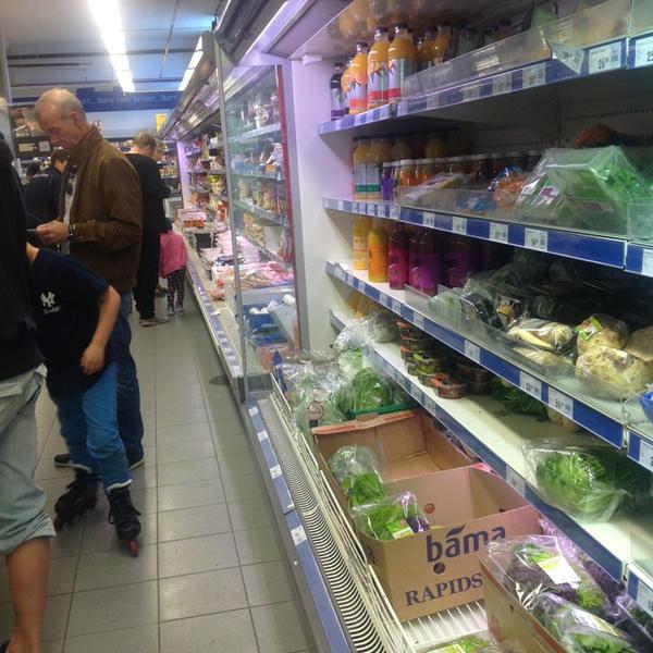 Photo taken at Rema 1000 by Goyo D. on 6/14/2013