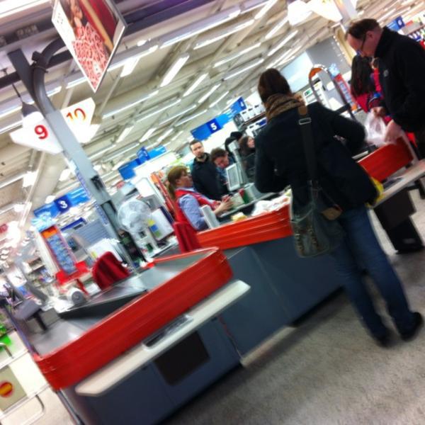 Photo taken at K-citymarket by Harri K. on 3/27/2012-新地区万塔司克思路3 Photo taken at K-citymarket by Harri K. on 3/27/2012