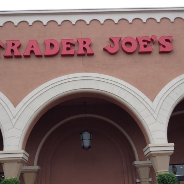 Trader Joe's乔氏连锁尔湾店 加尼福尼亚欧文欧文大道6222（在沙峡谷大道）