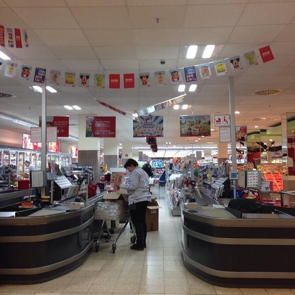 Photo taken at REWE by localr on 12/18/2014-德国柏林主干道118 Photo taken at REWE by localr on 12/18/2014