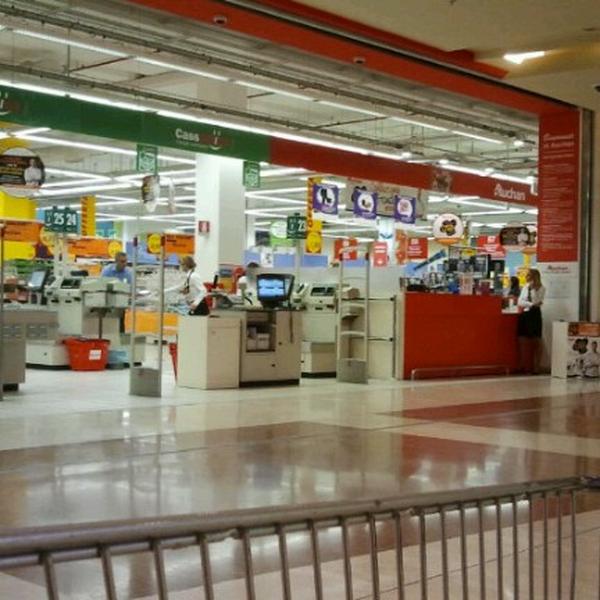 Photo taken at Auchan by Dimitri A. on 10/18/2012-意大利西西里岛卡塔尼亚外卡塔尼亚 Photo taken at Auchan by Dimitri A. on 10/18/2012