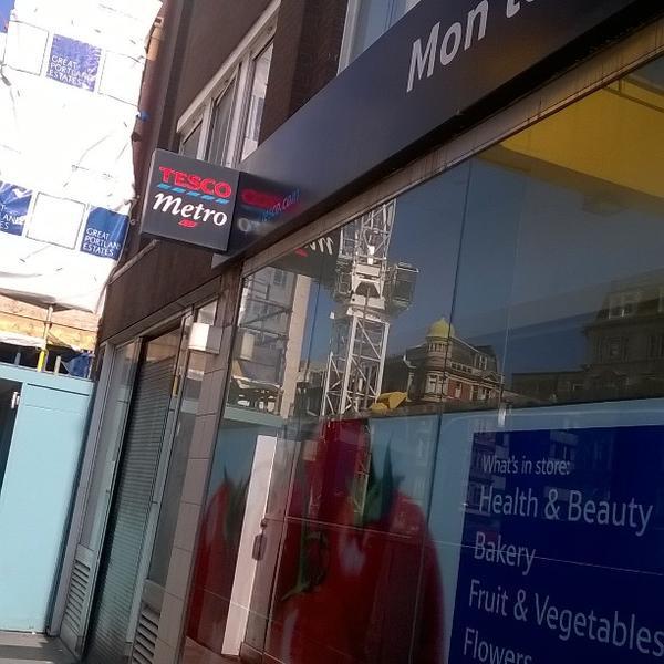 Photo taken at Tesco by Dayne G. on 4/6/2015-英国伦敦威斯敏斯特第恩街 Photo taken at Tesco by Dayne G. on 4/6/2015