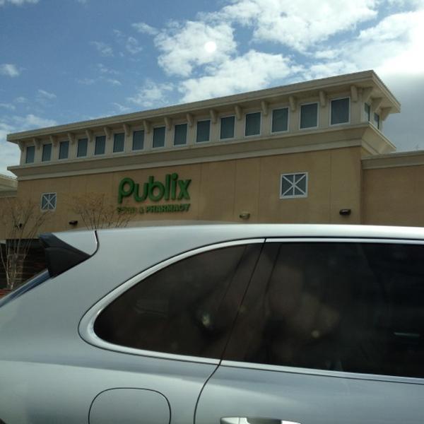 Photo taken at Publix by Lemuel G. on 3/11/2012
