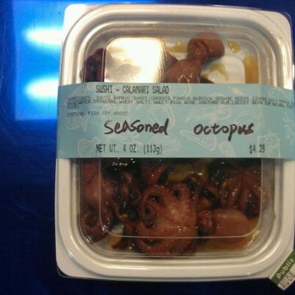 Photo taken at Publix by Déyshon D. on 5/4/2012