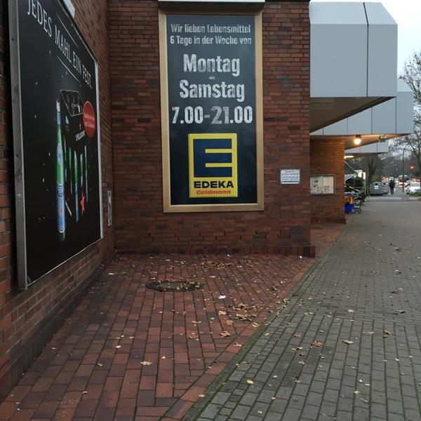 Photo taken at Edeka by Марина Б. on 12/1/2014