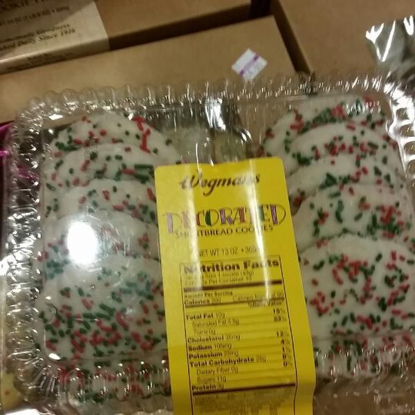 Photo taken at Wegmans by Eva B. on 12/22/2014-美国纽约州罗彻斯特莱尔大道2301 Photo taken at Wegmans by Eva B. on 12/22/2014