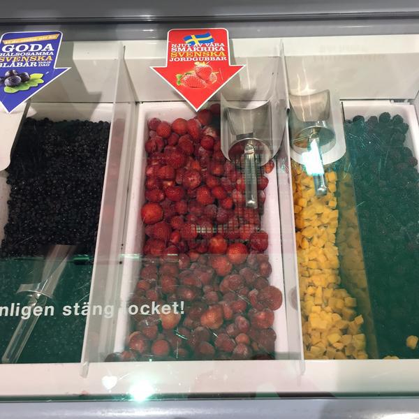 Photo taken at ICA Supermarket Medborgarplatsen by Sup on 3/7/2015