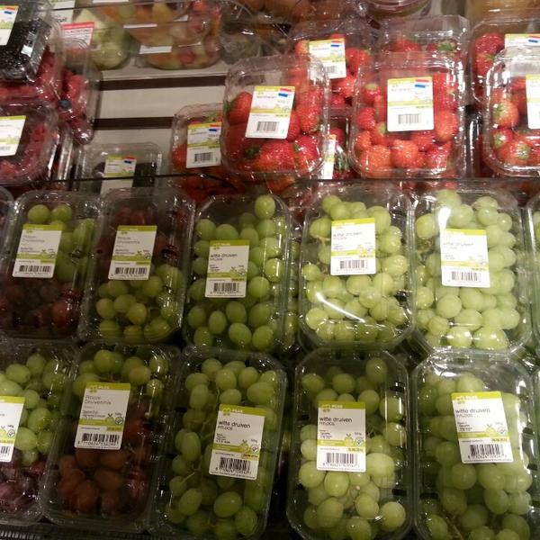 Photo taken at PLUS by €rik - SU2 on 6/6/2014