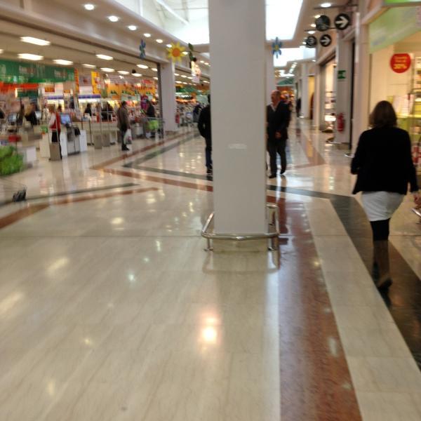 Photo taken at Auchan Casal Bertone by Leo on 4/21/2013-意大利拉齐奥罗马阿尔贝托波利奥大街50 Photo taken at Auchan Casal Bertone by Leo on 4/21/2013