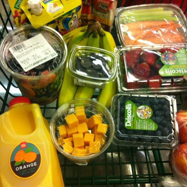 Photo taken at Whole Foods Market by Michele T. on 5/25/2012-德克萨斯州舒格兰市西南高速路15900号 Photo taken at Whole Foods Market by Michele T. on 5/25/2012