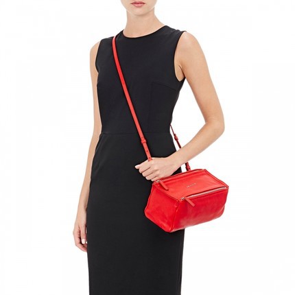 GIVENCHY/纪梵希 女包 女式单肩包 Q01762365 GIVENCHY/纪梵希 女包 女式单肩包 Q01762365