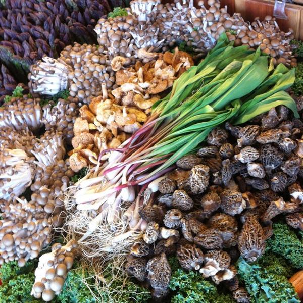 Photo taken at Whole Foods Market by Bfortch F. on 5/1/2012-奥勒冈波特兰东北15大道3535(在弗里蒙特街道) Photo taken at Whole Foods Market by Bfortch F. on 5/1/2012