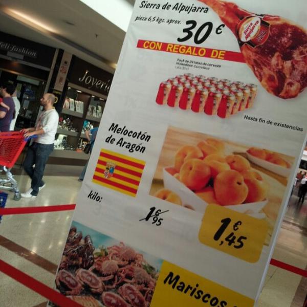 Photo taken at Carrefour Alfafar by Pedro N. on 10/6/2012-西班牙巴伦西亚阿尔法法尔拉阿布费拉大道 Photo taken at Carrefour Alfafar by Pedro N. on 10/6/2012