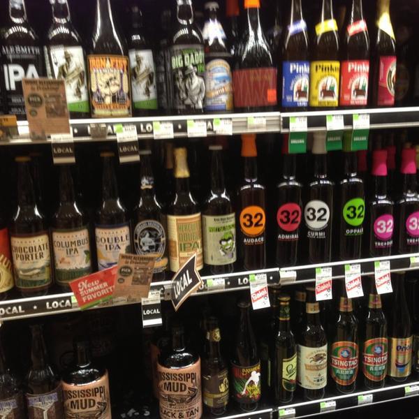 Photo taken at Whole Foods Market by Nikki R. on 8/20/2013-美国加利福尼亚州格伦代尔格伦代尔大道北331 Photo taken at Whole Foods Market by Nikki R. on 8/20/2013