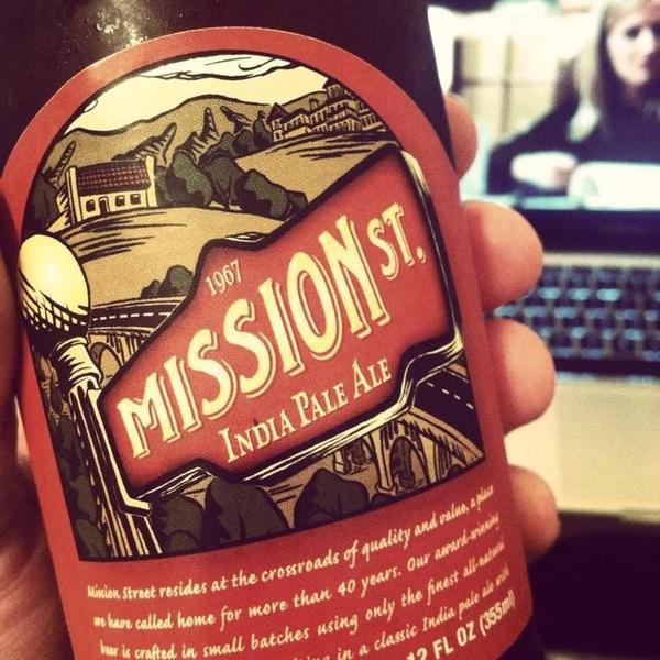 Photo taken at Trader Joe's by gno m. on 6/12/2013-美国加利福尼亚州长滩太平洋海岸高速公路东6451 Photo taken at Trader Joe's by gno m. on 6/12/2013