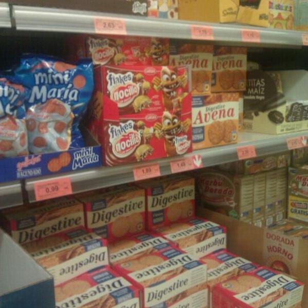 Photo taken at Mercadona by Jorge B. on 11/12/2011