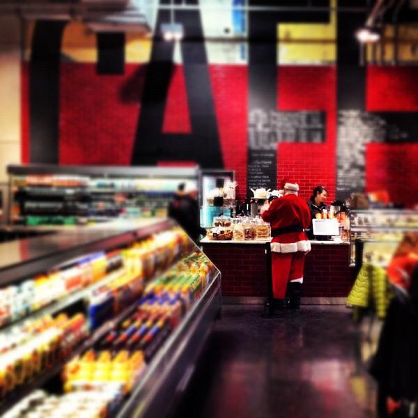 Photo taken at Loblaws by Chris T. on 12/9/2012-加拿大多伦多卡尔顿街60 Photo taken at Loblaws by Chris T. on 12/9/2012