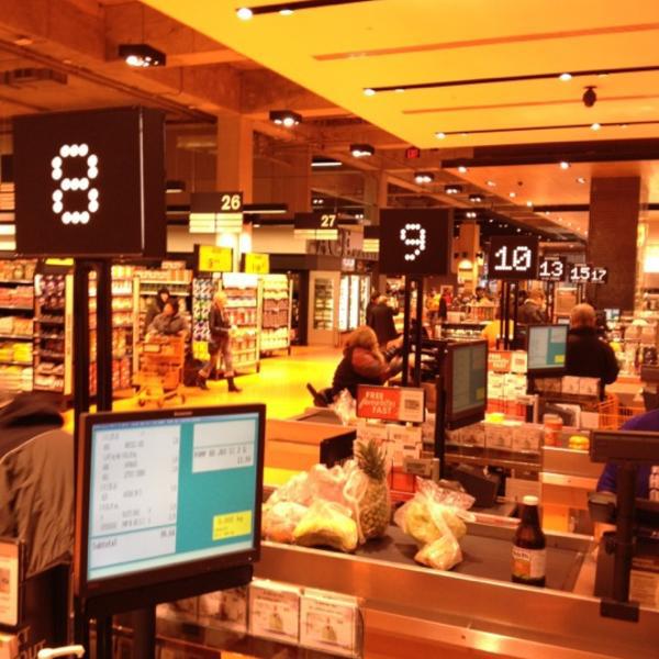 Photo taken at Loblaws by Marc D. on 12/5/2011-加拿大多伦多卡尔顿街60 Photo taken at Loblaws by Marc D. on 12/5/2011