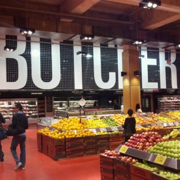 Photo taken at Loblaws by Steve H. on 6/1/2012-加拿大多伦多卡尔顿街60 Photo taken at Loblaws by Steve H. on 6/1/2012