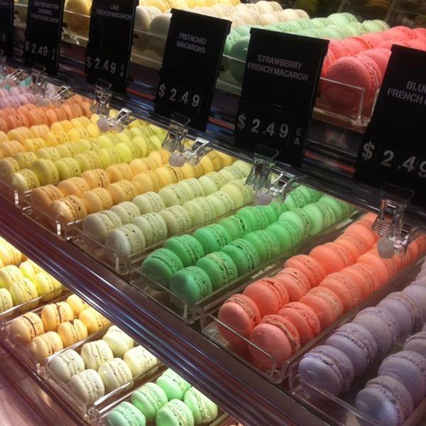 Photo taken at Loblaws by Sam D. on 4/21/2012-加拿大多伦多卡尔顿街60 Photo taken at Loblaws by Sam D. on 4/21/2012