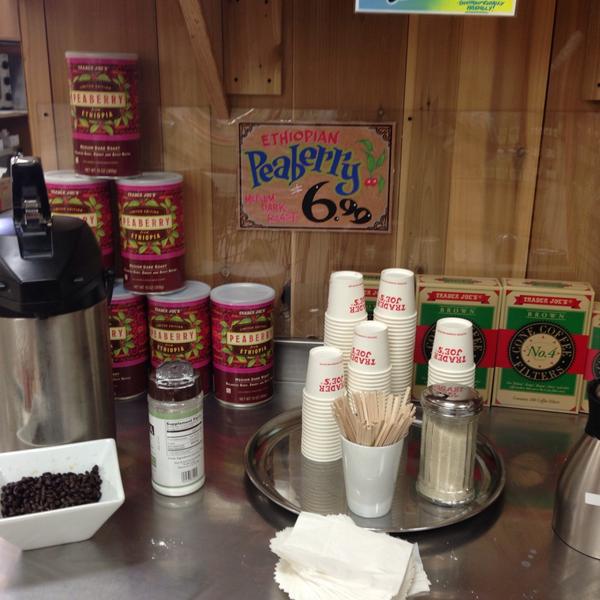 Photo taken at Trader Joe's by Mike B. on 5/15/2013-美国加利福尼亚州洛杉矶日落大道西8000 Photo taken at Trader Joe's by Mike B. on 5/15/2013