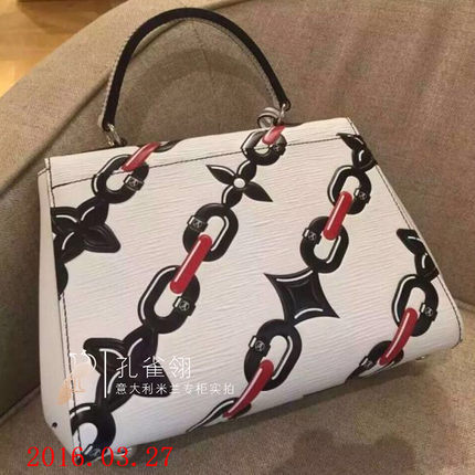 Louis Vuitton路易威登lv女包16春款印花中号手提包 走秀款M42488 Louis Vuitton路易威登lv女包16春款印花中号手提包 走秀款M42488