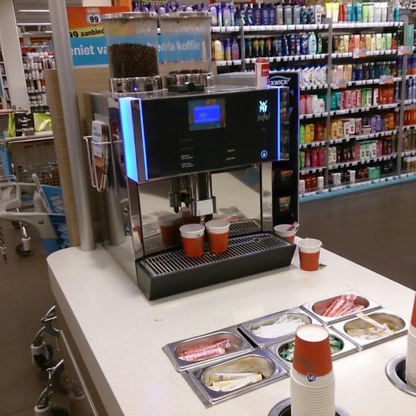 Photo taken at Albert Heijn by Thijs B. on 4/13/2013