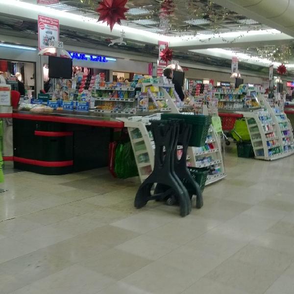 Photo taken at Auchan by LeHong G. on 12/31/2013