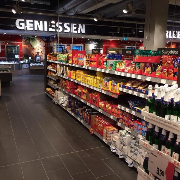 REWE Center 德国黑森州哈瑙路易斯基塞尔巴赫街6号