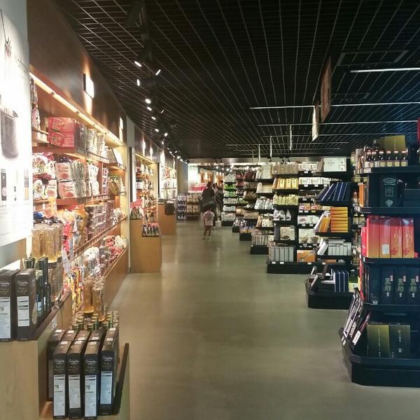 Photo taken at SSG Food Market by Min-Kyu K. on 9/26/2014-釜山海云台区海云台海边路1408 SSG食品超市 Photo taken at SSG Food Market by Min-Kyu K. on 9/26/2014